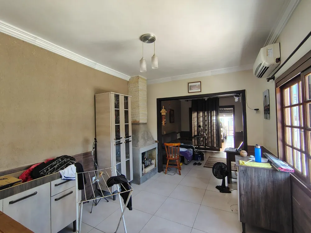 Casa, 3 quartos, 201 m² - Foto 1
