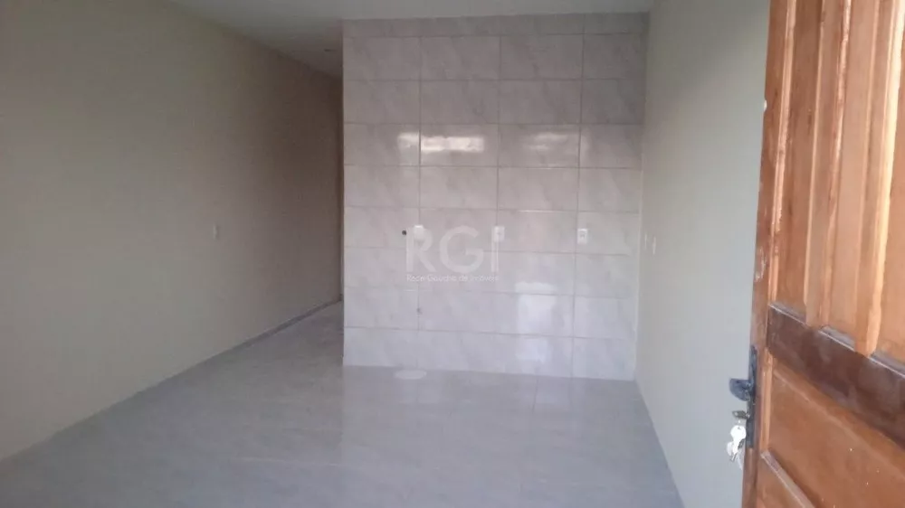 Casa à venda com 2 quartos, 41m² - Foto 1