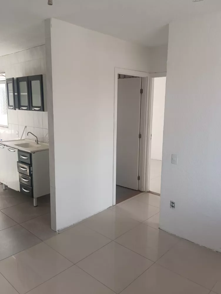 Apartamento à venda com 2 quartos, 41m² - Foto 2