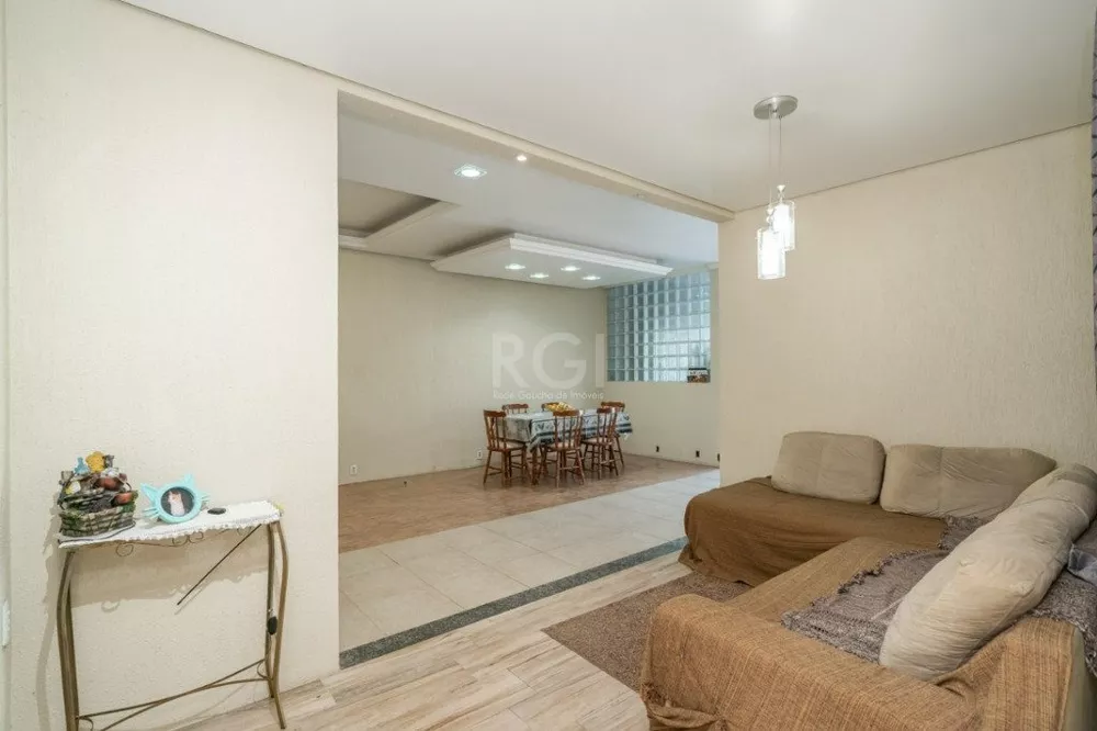 Casa à venda com 4 quartos, 258m² - Foto 4