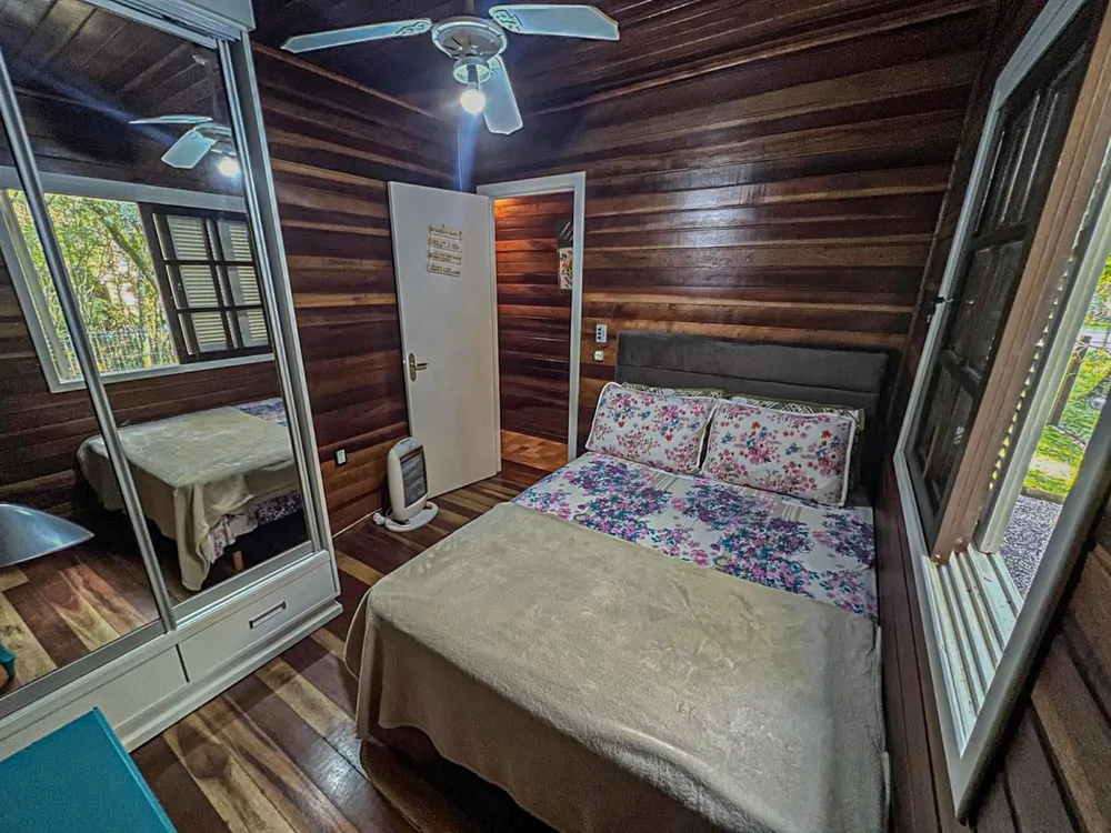 Casa, 4 quartos, 151 m² - Foto 1
