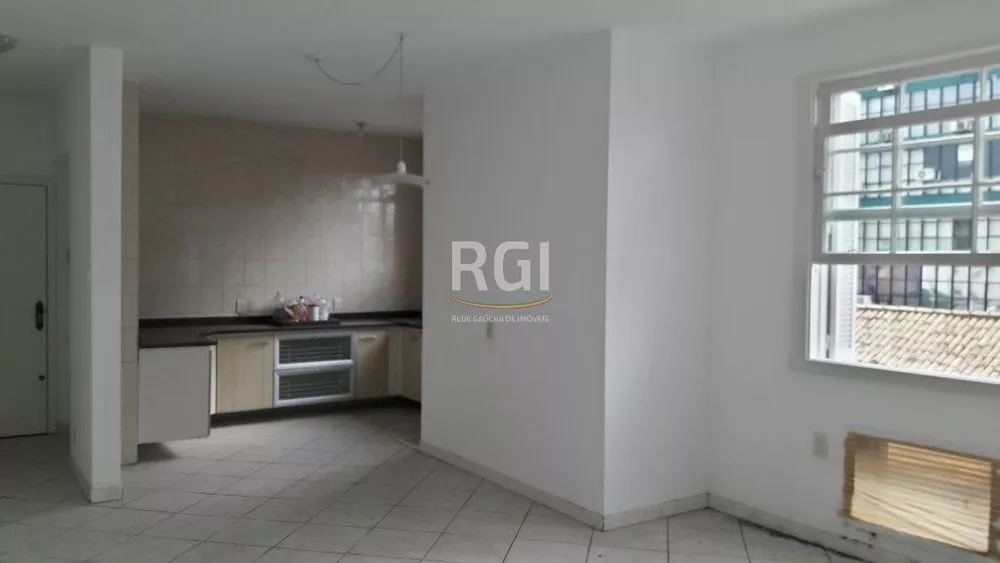 Apartamento à venda com 3 quartos, 121m² - Foto 1