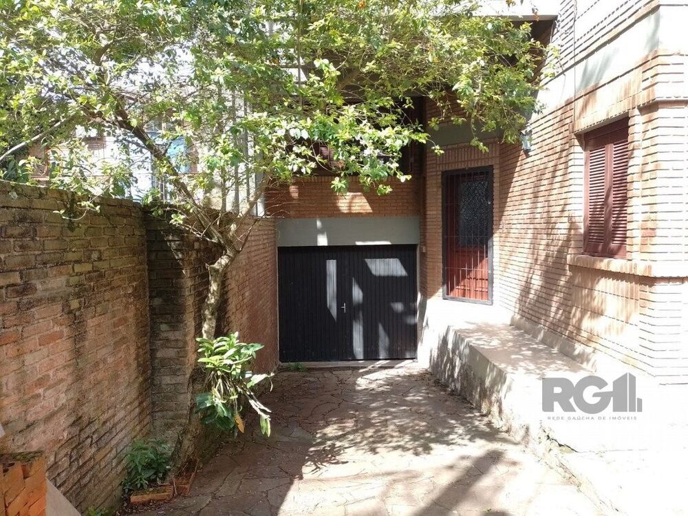 Casa à venda com 2 quartos, 264m² - Foto 2