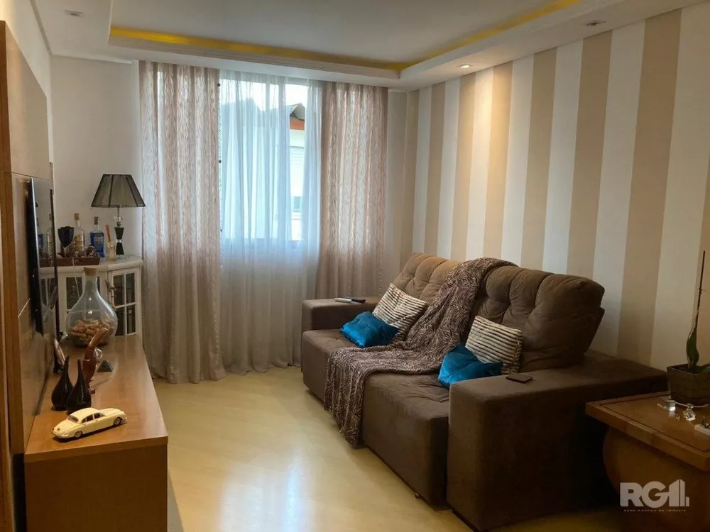 Apartamento à venda com 2 quartos, 62m² - Foto 1