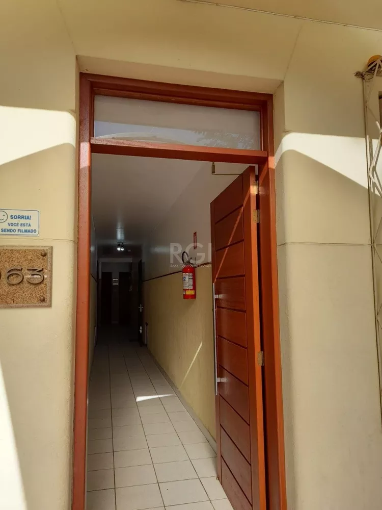 Apartamento à venda com 2 quartos, 82m² - Foto 3