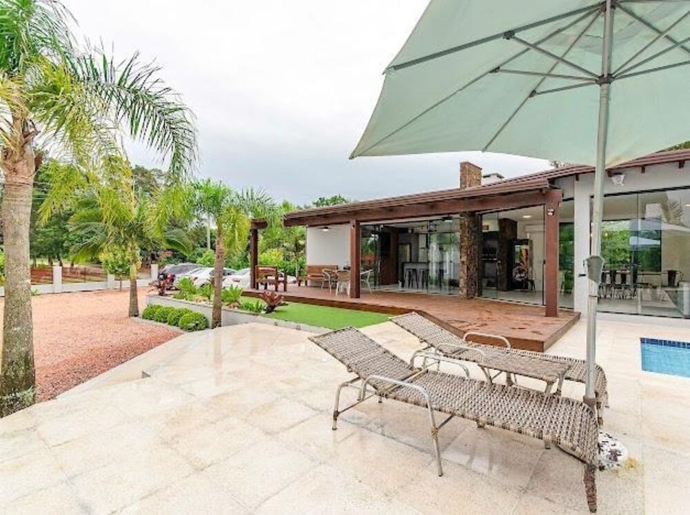 Casa de Condomínio à venda com 4 quartos, 271m² - Foto 4