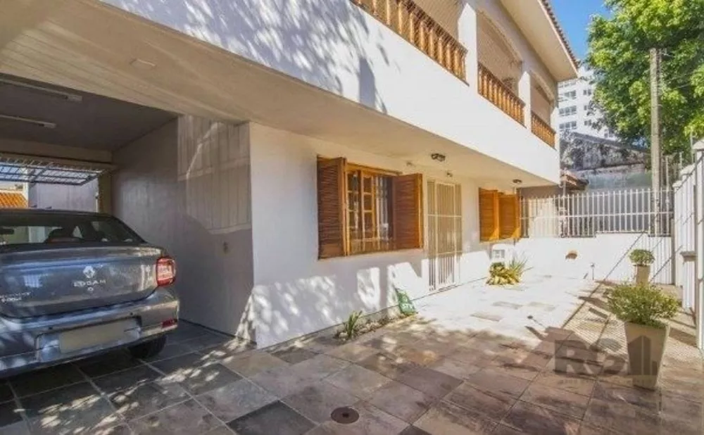 Casa à venda com 4 quartos, 411m² - Foto 1