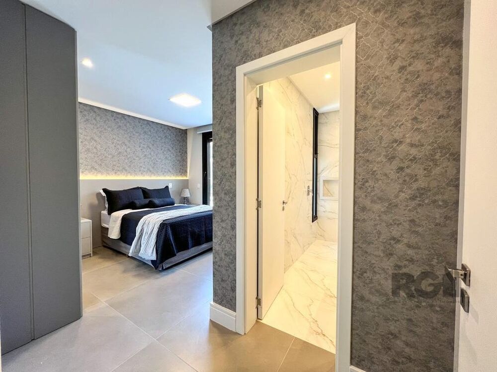 Casa à venda com 4 quartos, 325m² - Foto 7