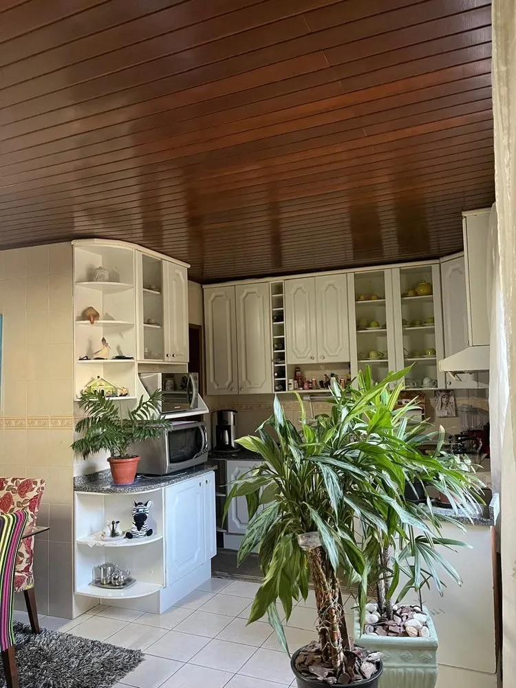 Casa, 3 quartos, 259 m² - Foto 3