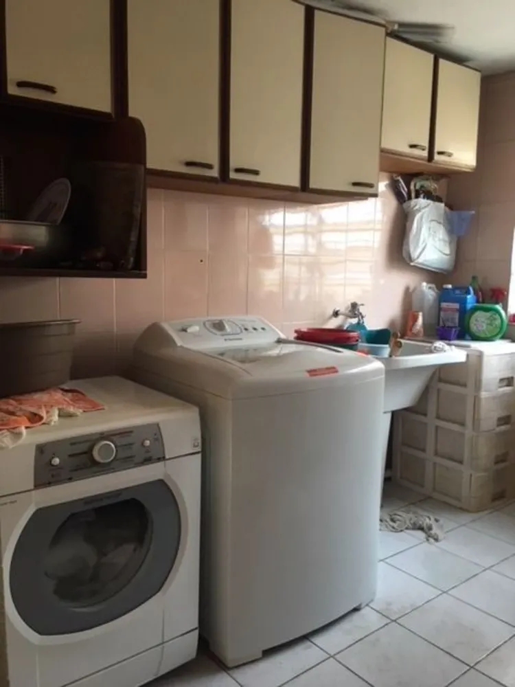 Casa, 4 quartos, 237 m² - Foto 3