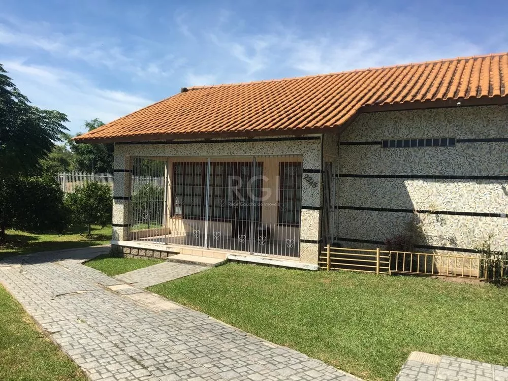 Casa à venda com 2 quartos, 599m² - Foto 1