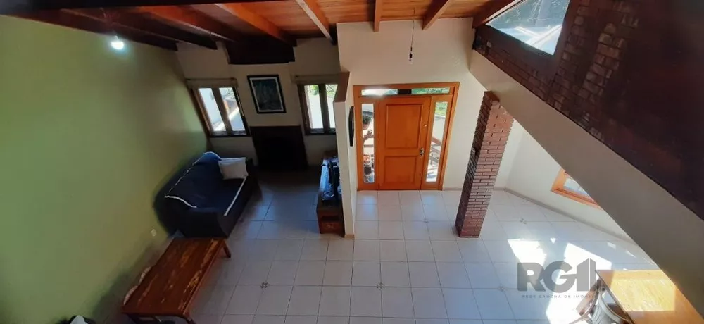 Casa de Condomínio à venda com 4 quartos, 245m² - Foto 3