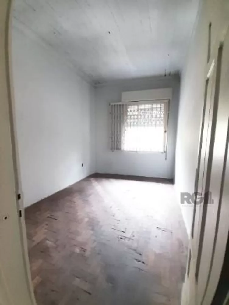 Casa à venda com 3 quartos, 199m² - Foto 2