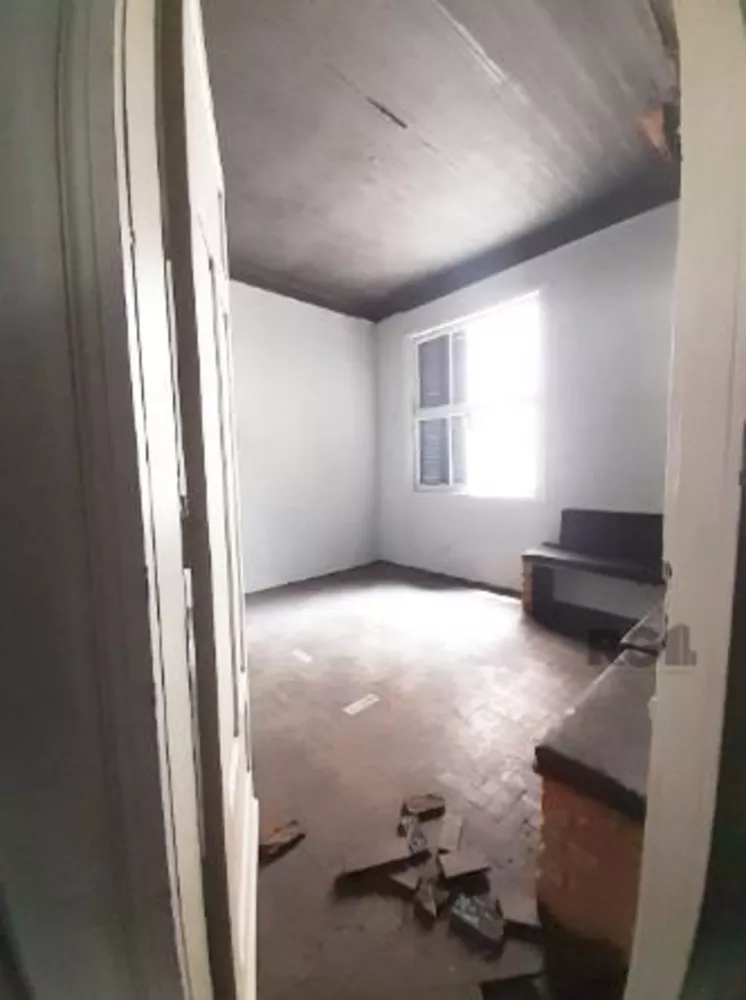 Casa à venda com 3 quartos, 199m² - Foto 4