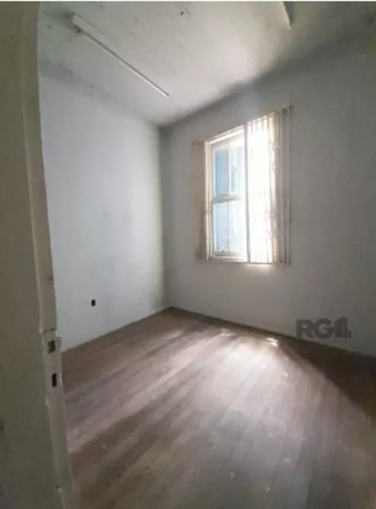 Casa à venda com 3 quartos, 199m² - Foto 3