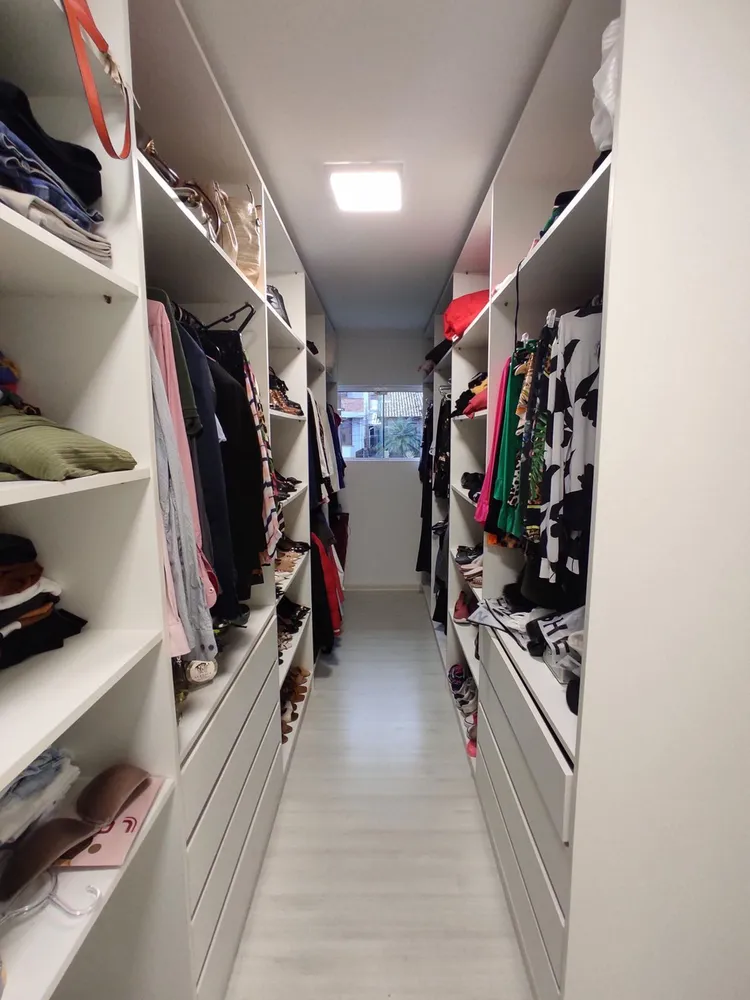 Casa, 3 quartos, 223 m² - Foto 4