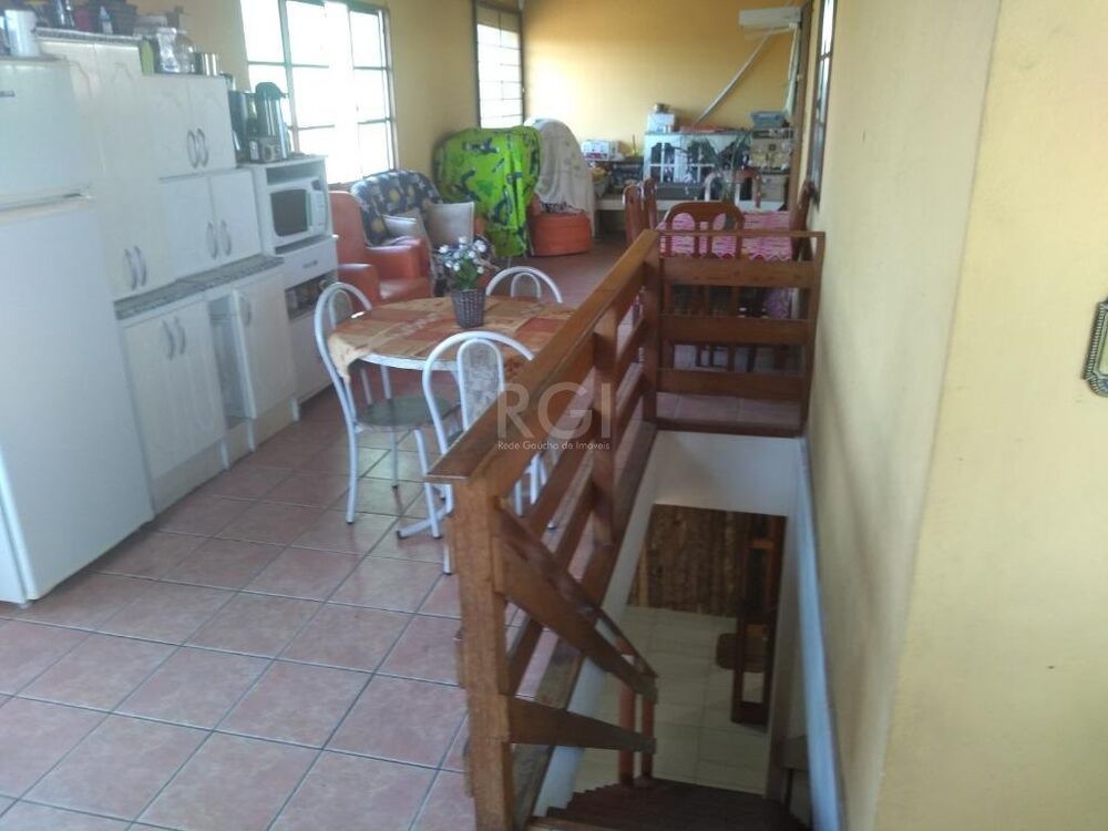Casa à venda com 3 quartos, 269m² - Foto 2