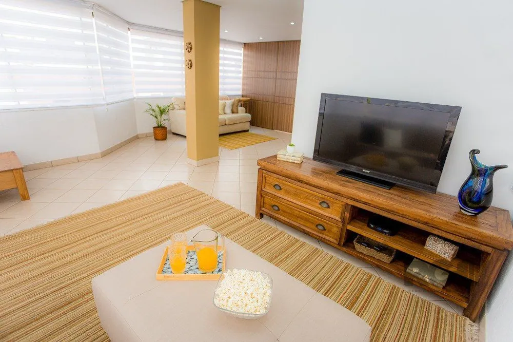 Cobertura, 3 quartos, 261 m² - Foto 2