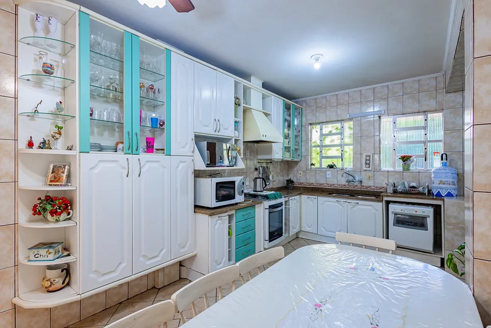 Casa, 4 quartos, 299 m² - Foto 2