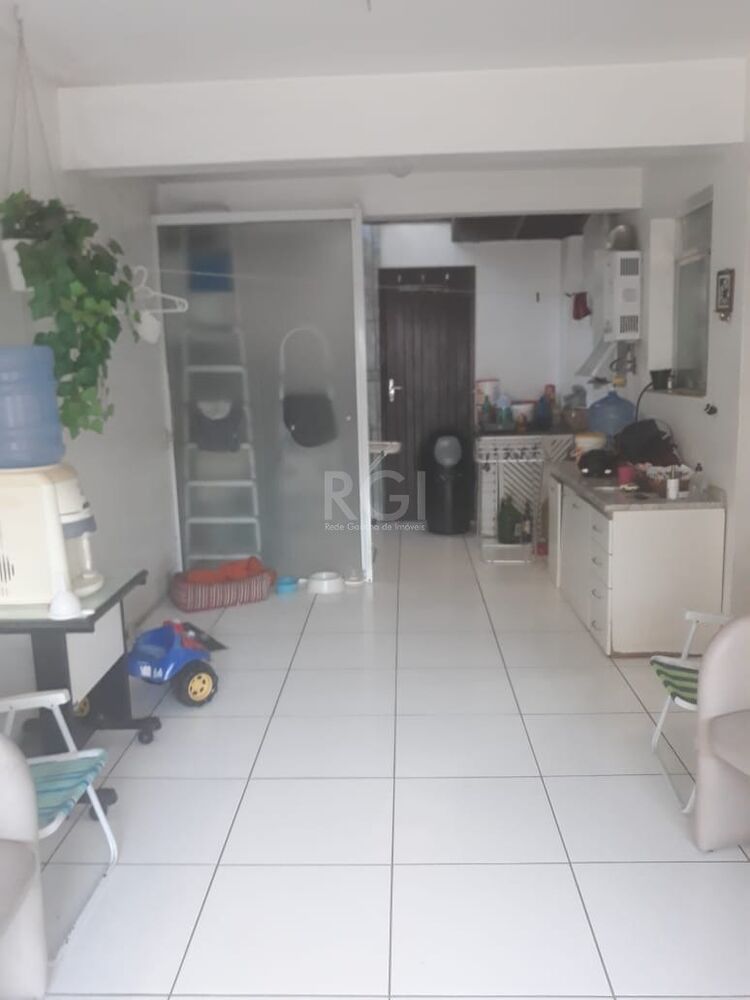 Casa à venda com 3 quartos, 191m² - Foto 2