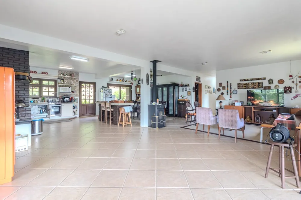 Sítio, 6 quartos, 701 m² - Foto 4