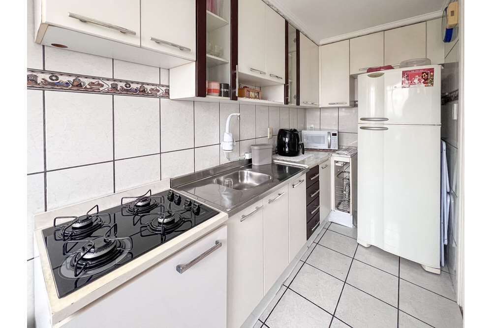 Apartamento à venda com 2 quartos, 43m² - Foto 2