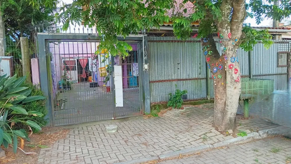 Casa, 4 quartos, 131 m² - Foto 1
