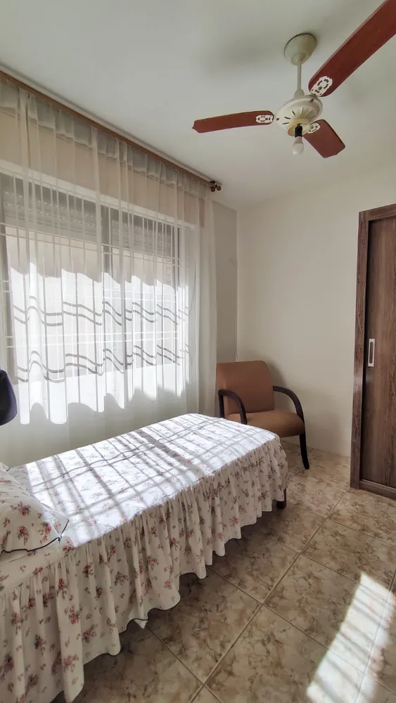 Casa, 4 quartos, 154 m² - Foto 1