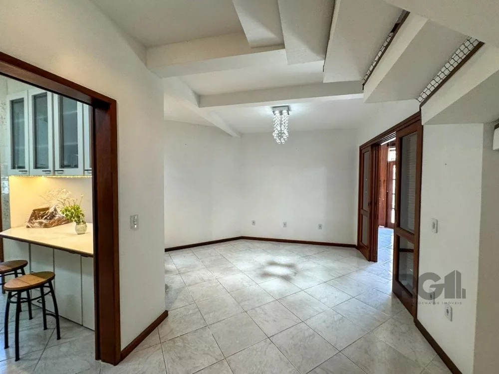 Casa à venda com 3 quartos, 236m² - Foto 5