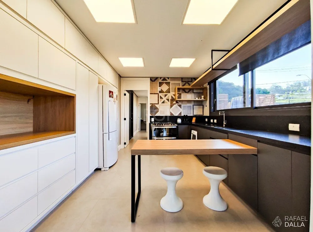 Apartamento, 3 quartos, 225 m² - Foto 2