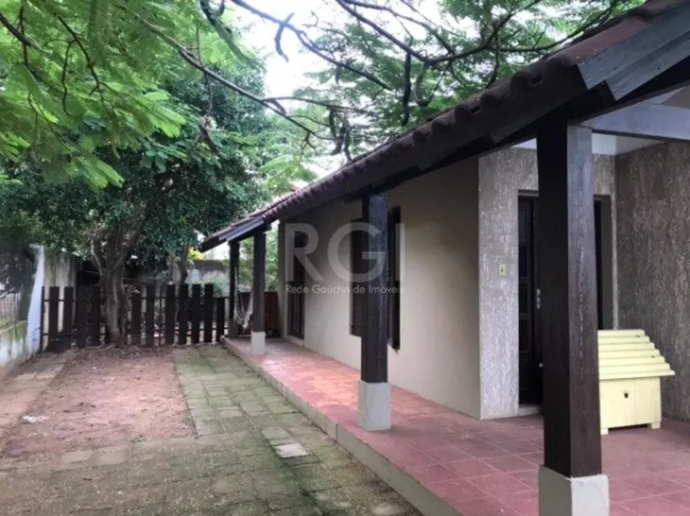 Casa à venda com 3 quartos, 146m² - Foto 2