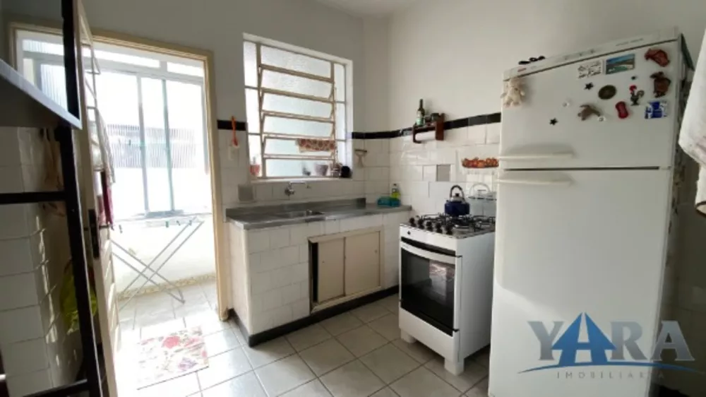 Apartamento à venda com 3 quartos, 75m² - Foto 3