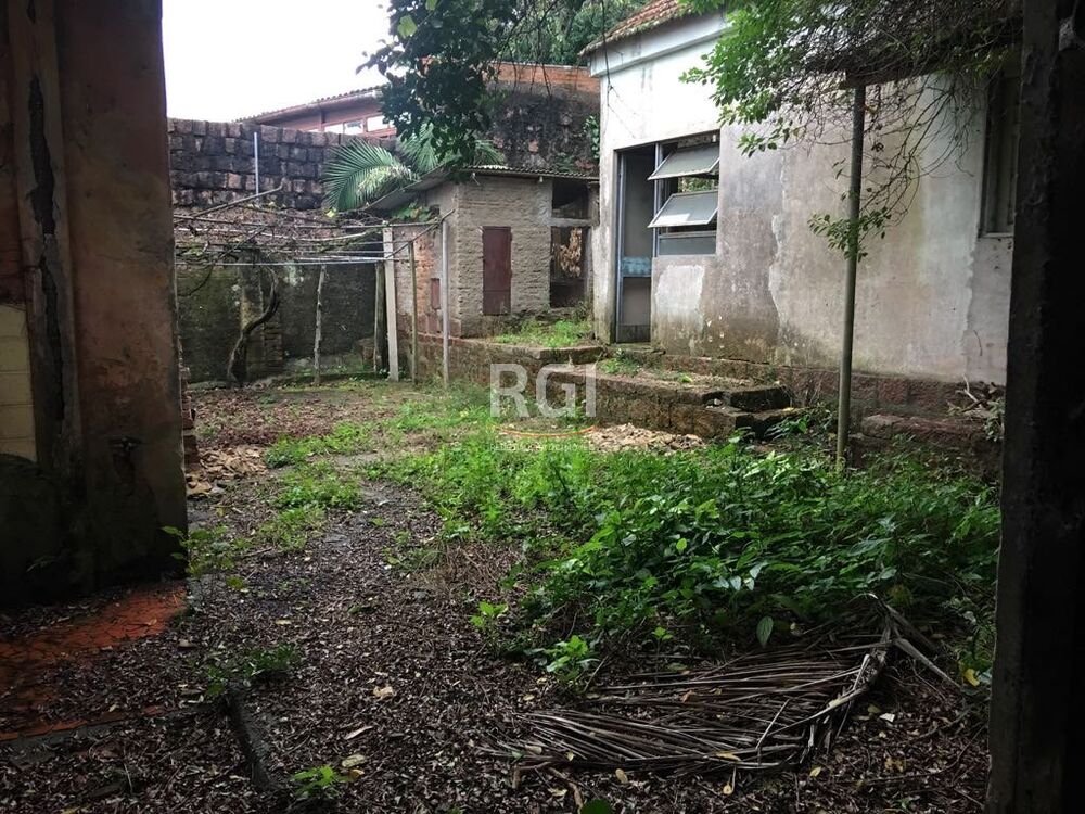 Terreno à venda, 301m² - Foto 1