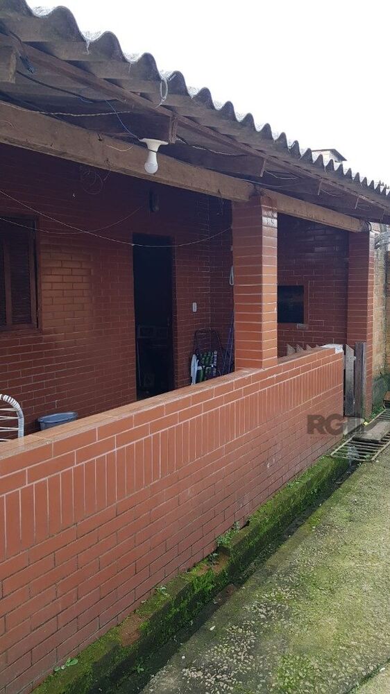 Casa à venda com 2 quartos, 151m² - Foto 2