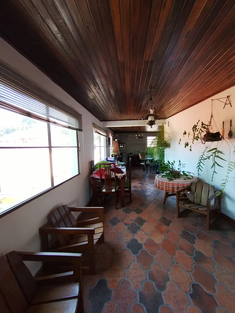Casa, 3 quartos, 251 m² - Foto 1