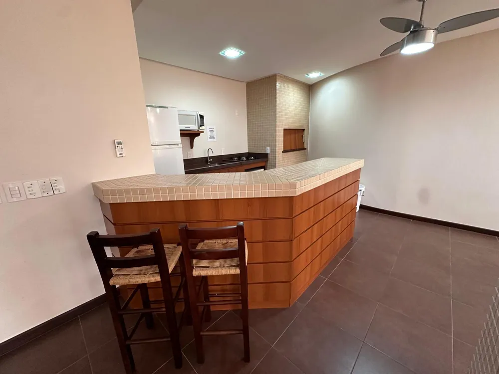 Apartamento, 3 quartos, 196 m² - Foto 2