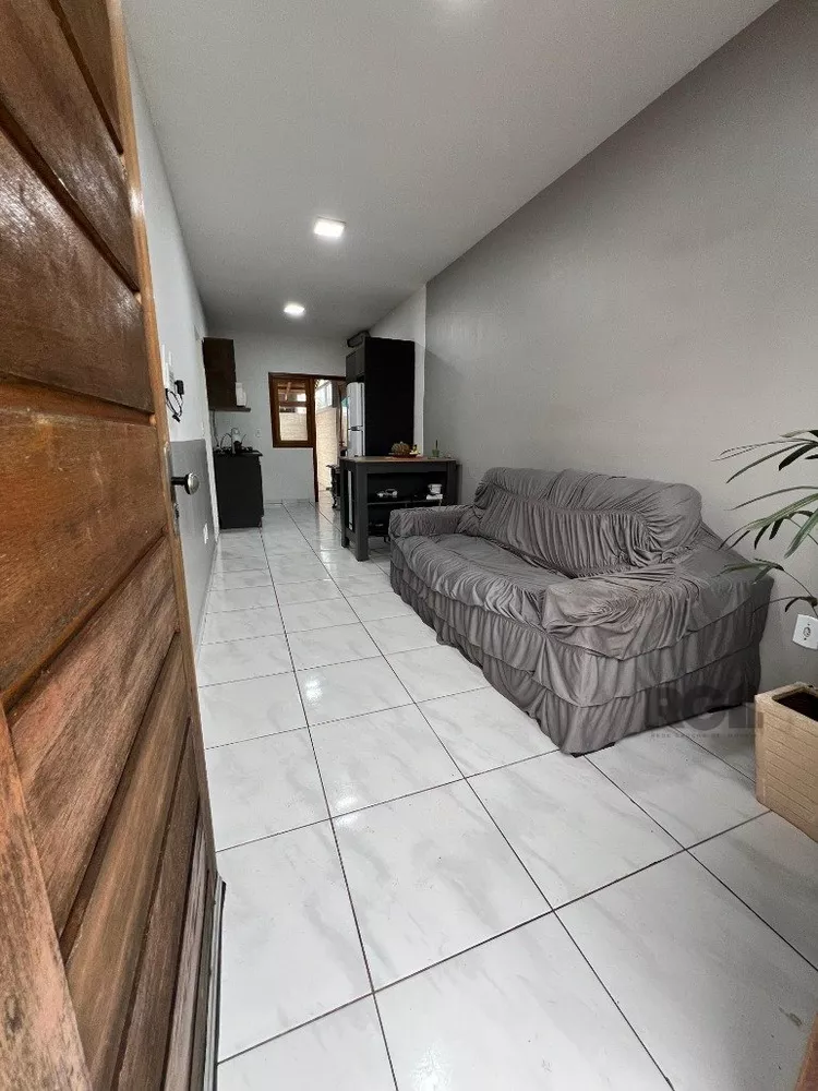 Casa de Condomínio à venda com 2 quartos, 45m² - Foto 1