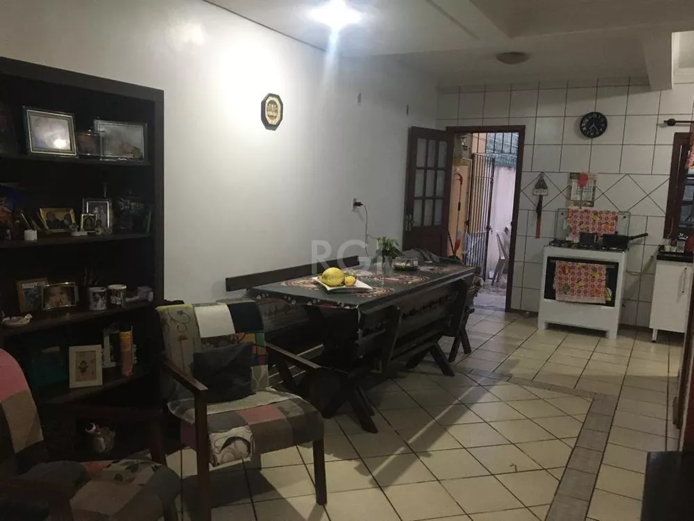 Sobrado à venda com 3 quartos, 99m² - Foto 4