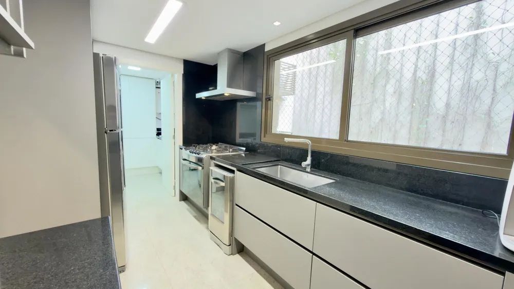 Apartamento, 3 quartos, 204 m² - Foto 1