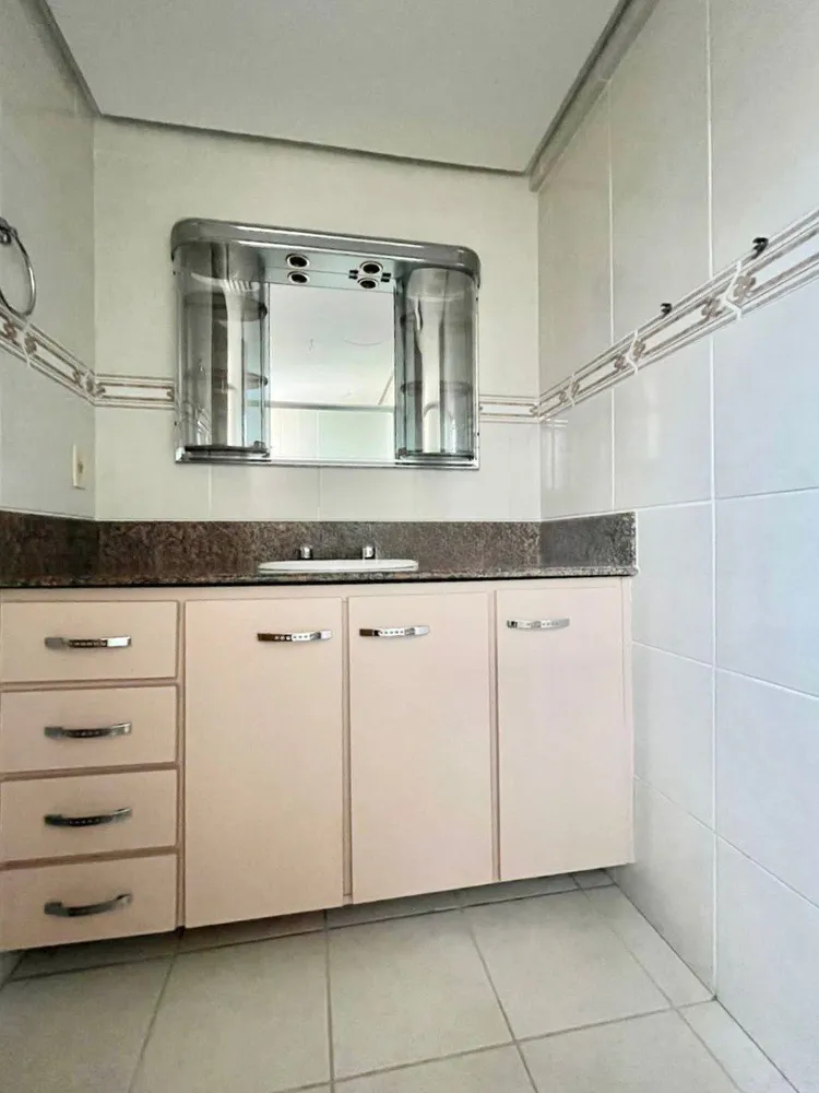 Apartamento, 4 quartos, 185 m² - Foto 2