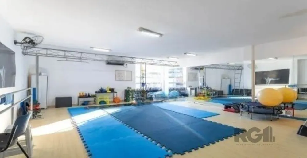 Casa, 3 quartos, 231 m² - Foto 2