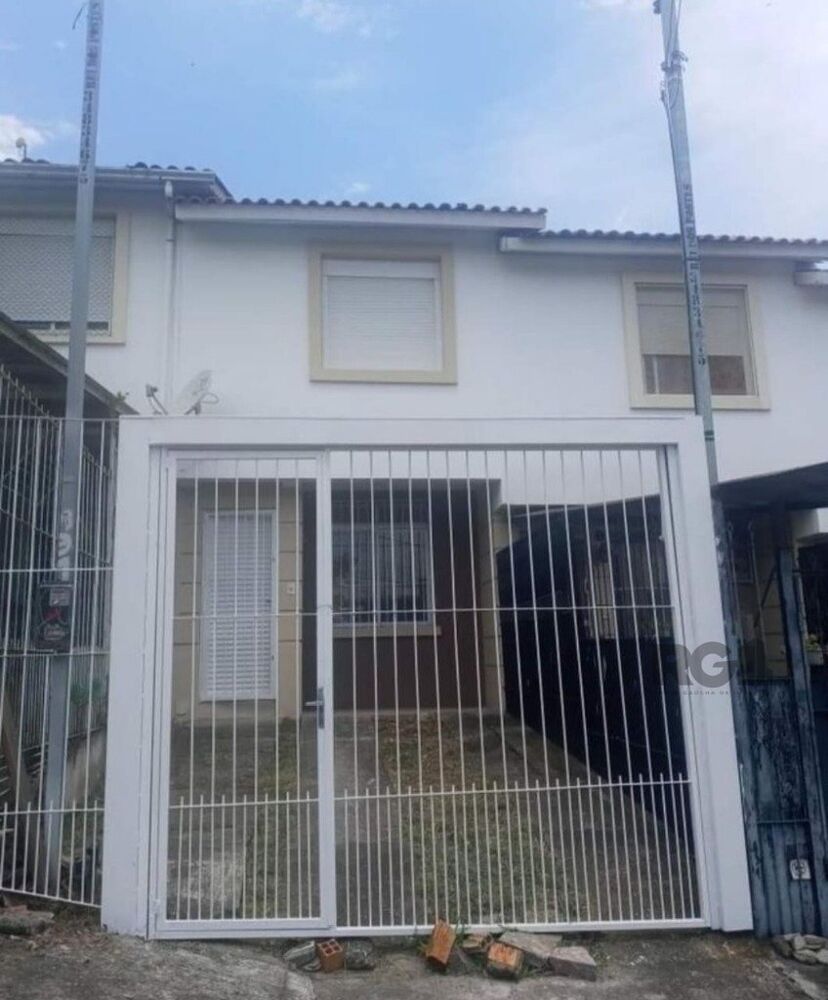 Casa à venda com 2 quartos, 73m² - Foto 1