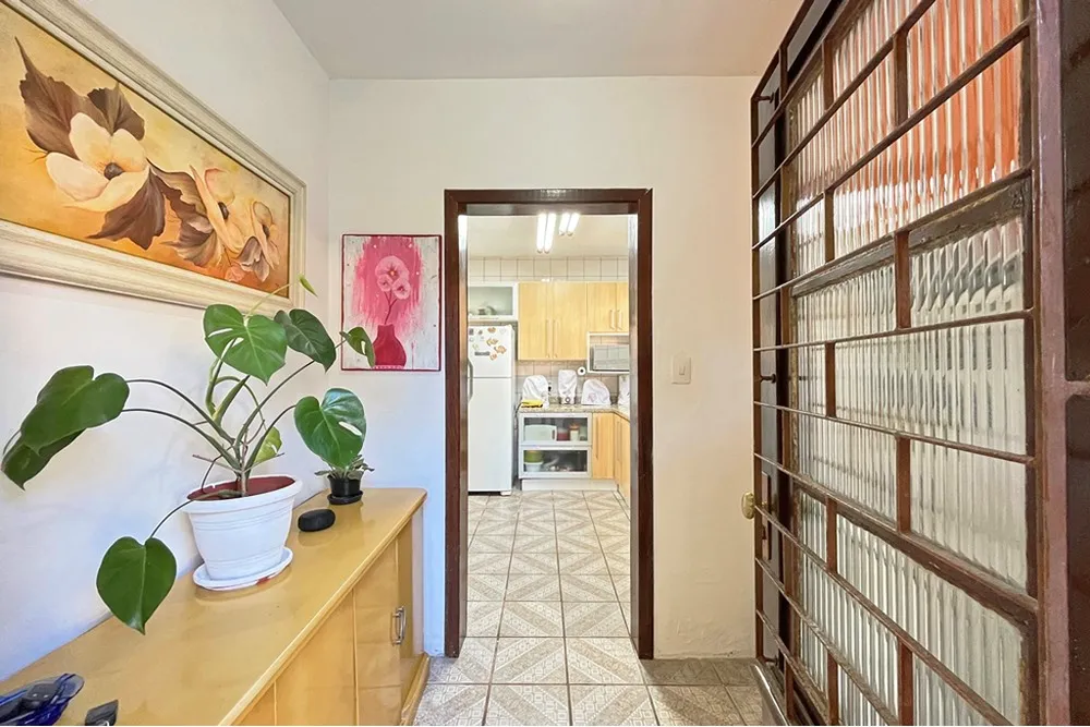 Casa, 4 quartos, 207 m² - Foto 2