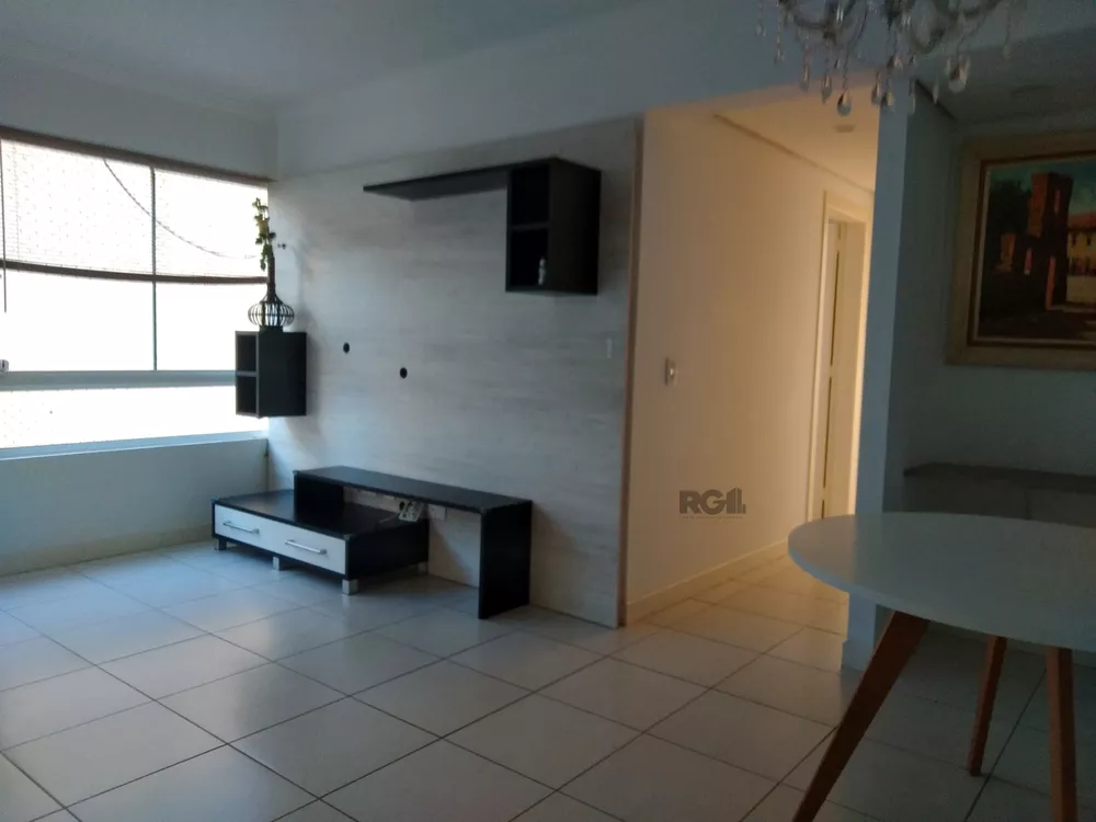 Apartamento à venda com 2 quartos, 66m² - Foto 1