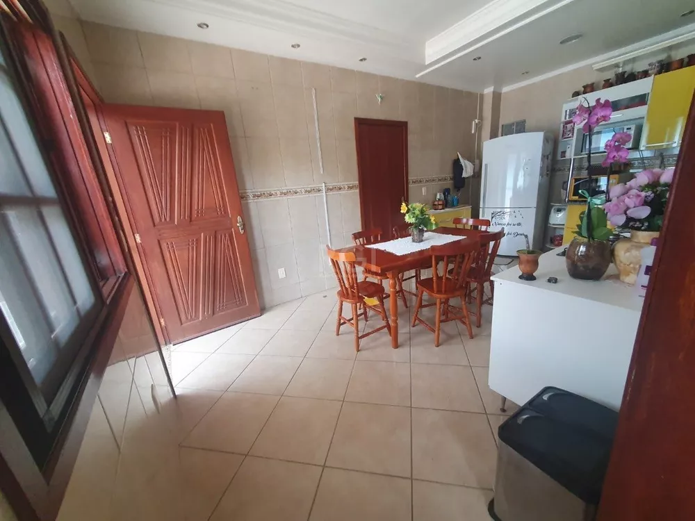 Casa à venda com 3 quartos, 189m² - Foto 5