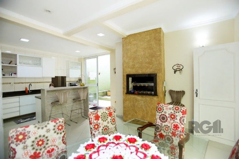 Casa, 4 quartos, 236 m² - Foto 1