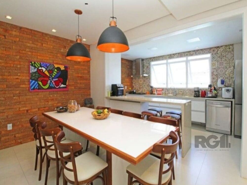 Casa à venda com 4 quartos, 243m² - Foto 4