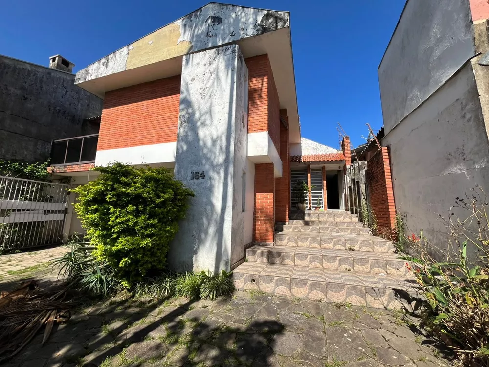 Casa à venda com 3 quartos, 249m² - Foto 2