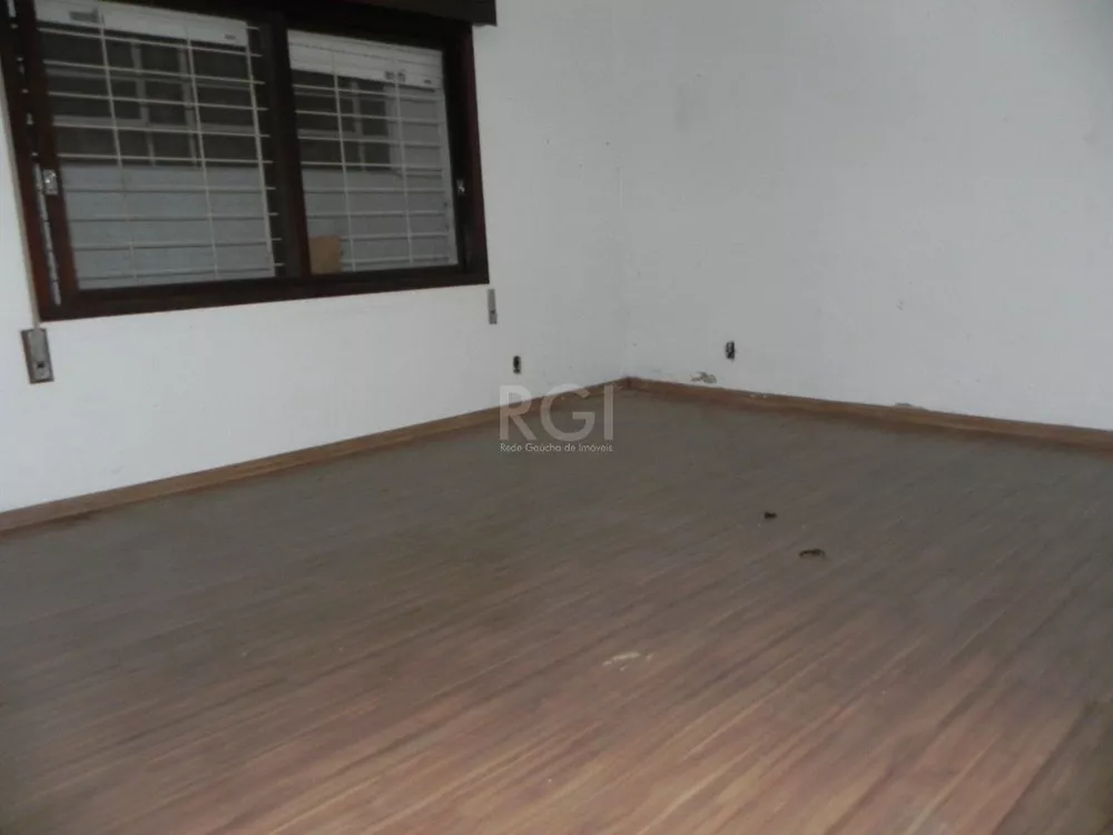 Casa à venda com 4 quartos, 109m² - Foto 3