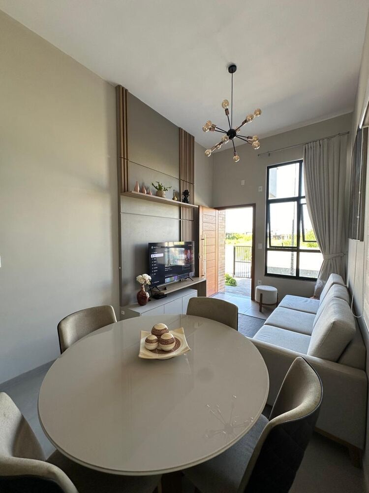 Casa à venda com 3 quartos, 71m² - Foto 2